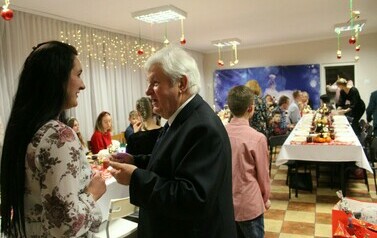 Uroczysta Wigilia w Centrum Adminstracyjnym Plac&oacute;wek Opiekuńczo-Wychowawczych w Zawierciu 11