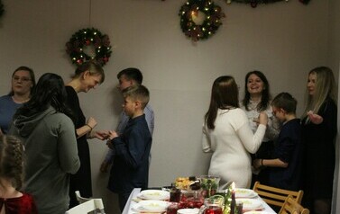 Uroczysta Wigilia w Centrum Adminstracyjnym Plac&oacute;wek Opiekuńczo-Wychowawczych w Zawierciu 38