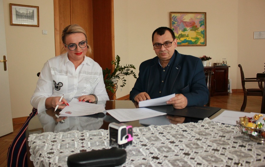 Zdjęcie do Pomoc dla os&oacute;b pokrzywdzonych