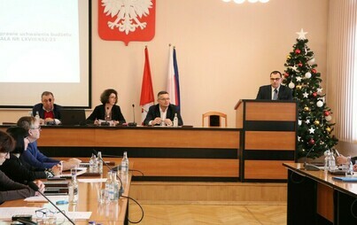 Zdjęcie do Budżet Powiatu Zawierciańskiego na 2024r. przyjęty