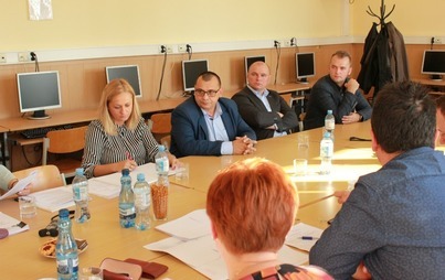 Zdjęcie do Wsp&oacute;lne posiedzenie Komisji Edukacji oraz Rozwoju i Promocji w PCKZ