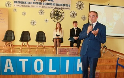Zdjęcie do Święto szk&oacute;ł katolickich w Zawierciu